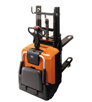 bt staxio p series spe200d powered stackers product thumb 1